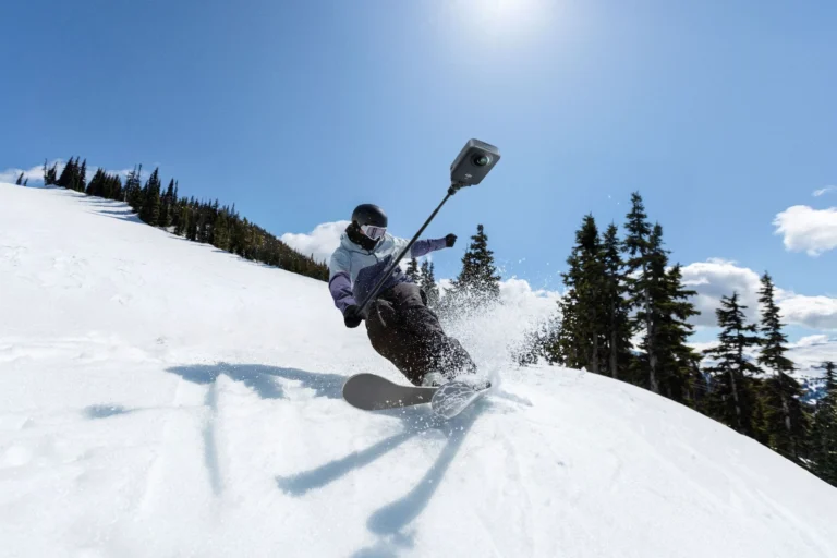 Action Cam fürs Skifahren: Was bei Kälte, Schnee und Flachlicht wirklich zählt Action Cam fürs Skifahren Was bei Kälte, Schnee und Flachlicht wirklich zählt