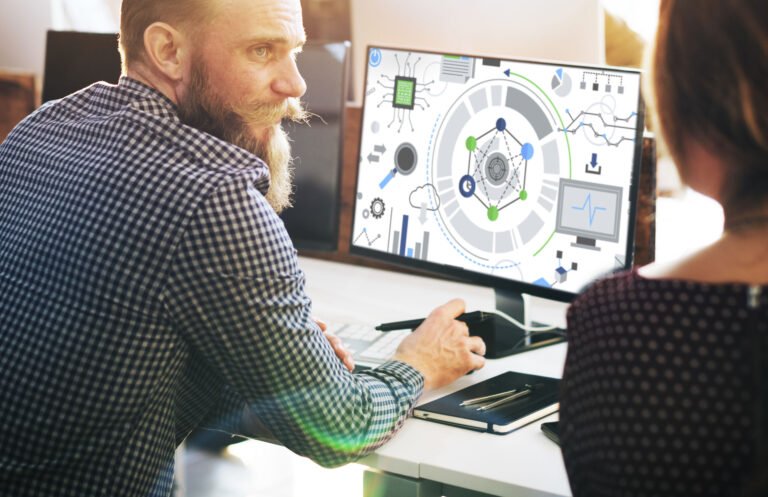 Wettbewerbsvorteil durch moderne Softwarearchitektur: So gelingt die Transformation mit externen Experten Wettbewerbsvorteil durch moderne Softwarearchitektur So gelingt die Transformation mit externen Experten