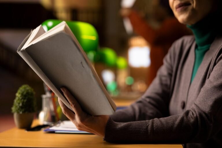 Professionelle Manuskriptüberarbeitung: Der entscheidende Schritt zur erfolgreichen Buchveröffentlichung Professionelle Manuskriptüberarbeitung: Der entscheidende Schritt zur erfolgreichen Buchveröffentlichung