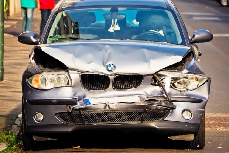 Unfall ohne eigene Schuld: Wer den Gutachter aussucht und wer ihn bezahlt Unfall ohne eigene Schuld: Wer den Gutachter aussucht und wer ihn bezahlt